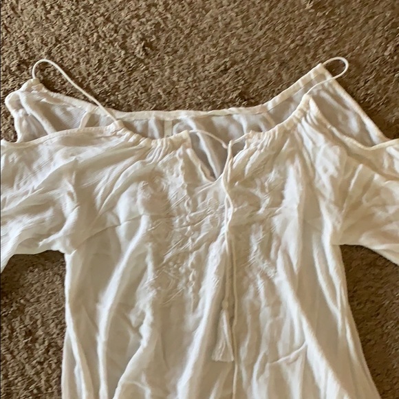 Off the shoulder cold shoulder top white to creamy white - Picture 4 of 6